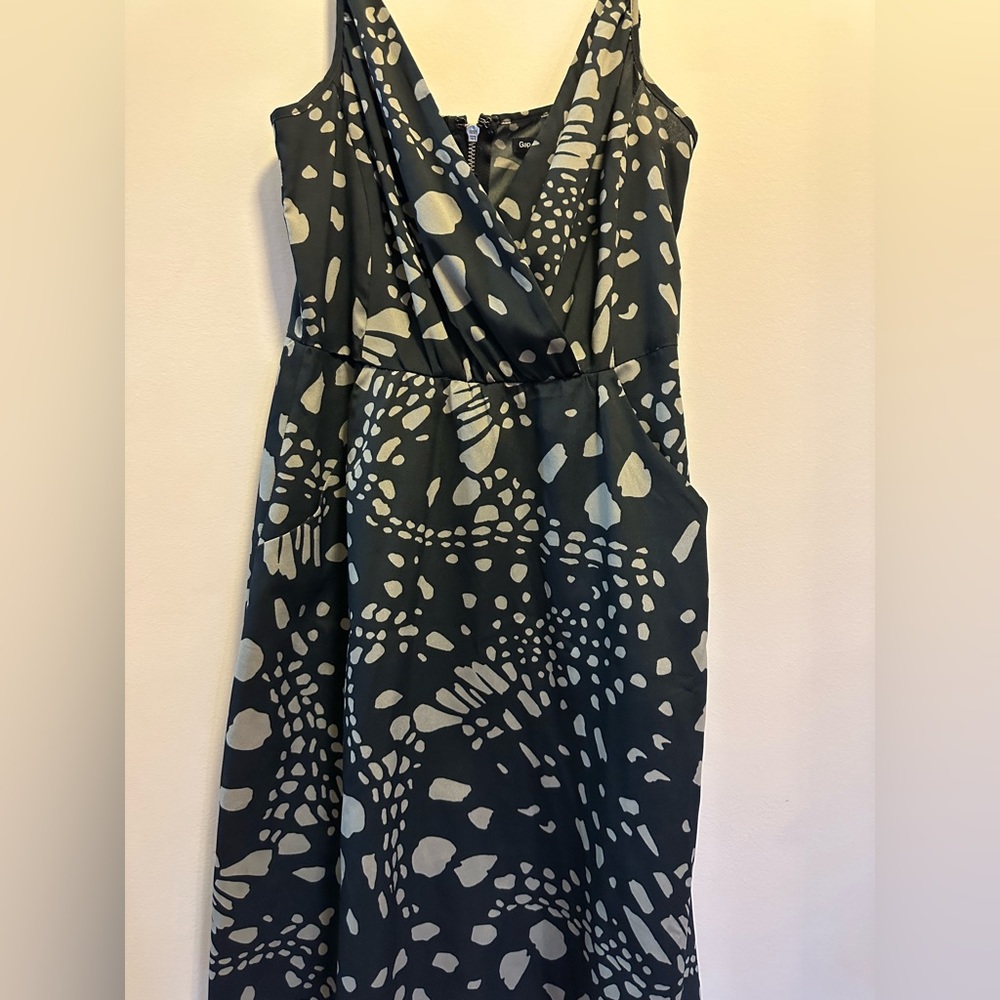 Gap dress size 2